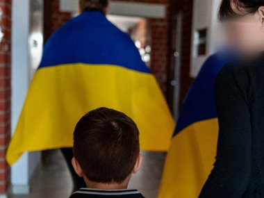Ще шістьох українських дітей з родинами повернули з окупації
