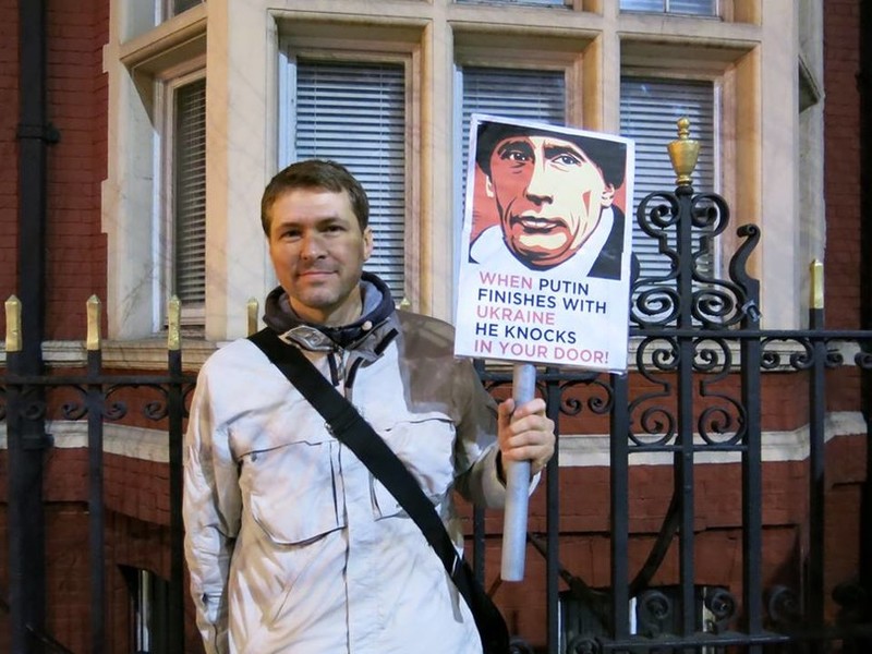 У Лондоні пройшов мітинг проти Гітлера-Путіна