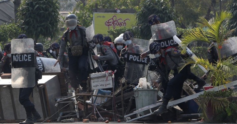 За добу: у М’янмі під час розгонів протестів загинули 38 осіб