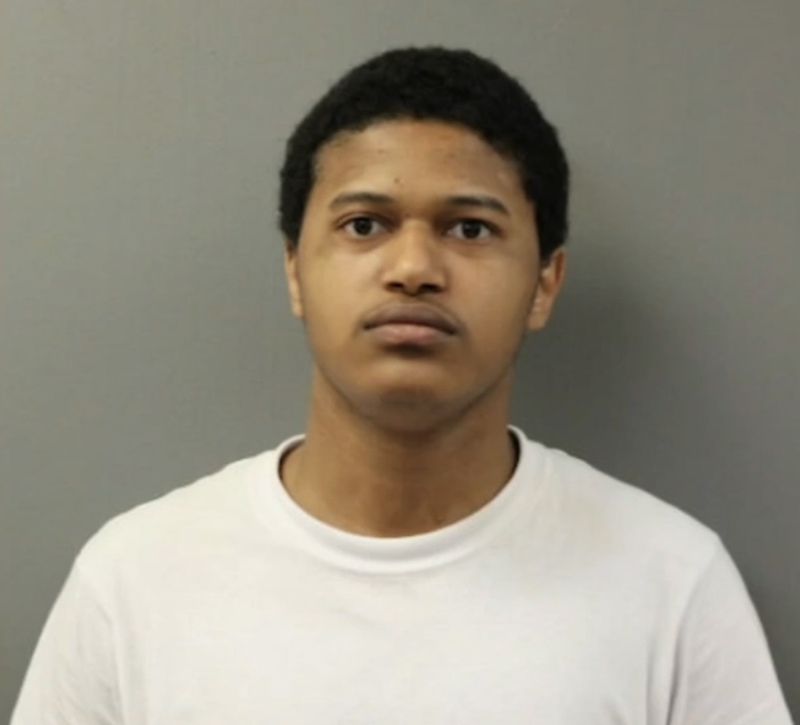 Чикаго: 18-річний хлопець звинувачується у вбивстві продавчині Walgreens