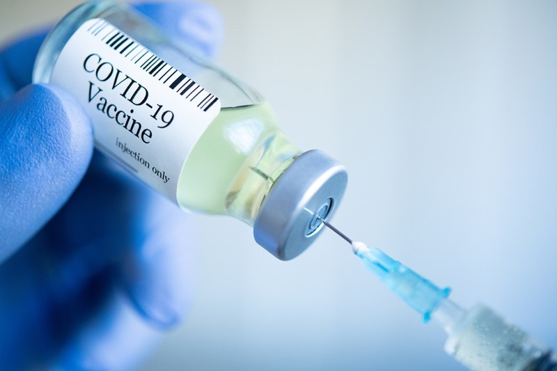 Вакцина Pfizer-BioNTech отримала повний допуск у США
