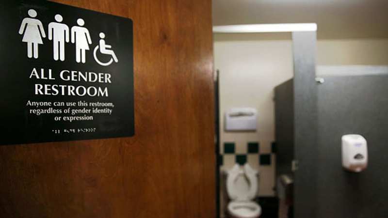 У школах Чикаго об'єднають чоловічі та жіночі туалети
