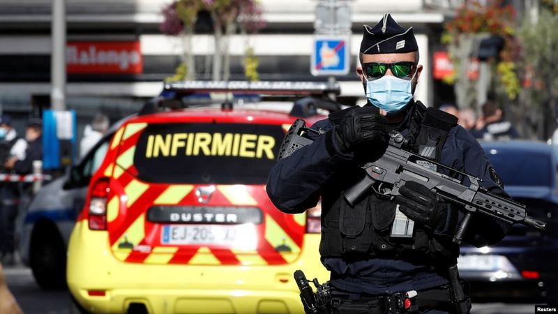 У Франції оголошено максимальний рівень терористичної загрози