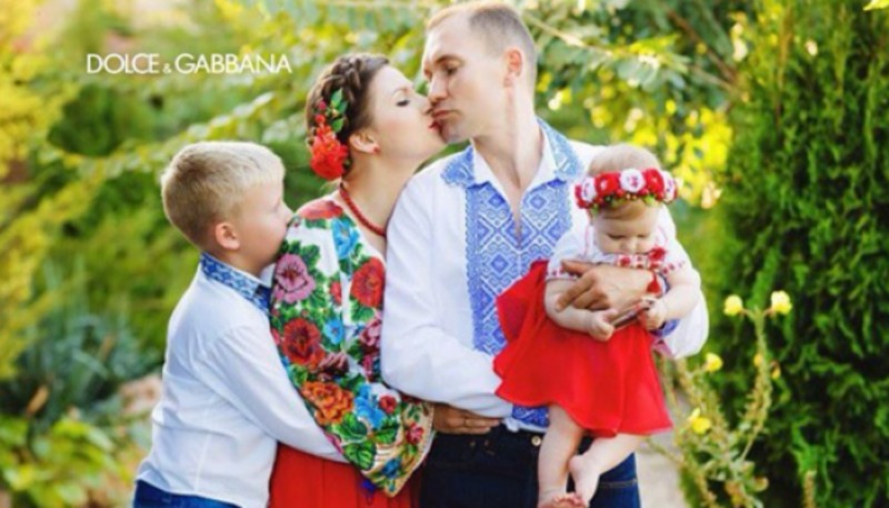 Dolce & Gabbana високо оцінили українську вишиванку