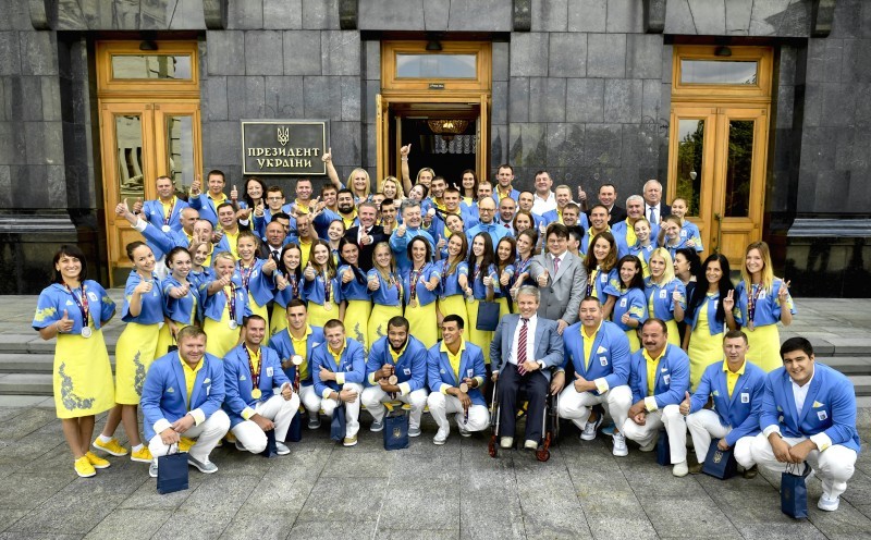 Порошенко привітав переможців і учасників Перших Європейських ігор у Баку