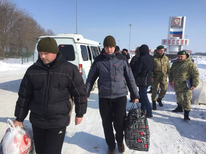 Росія повернула двох українських політв’язнів