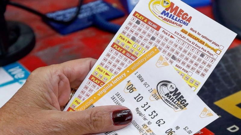 У Чикаго зірвали третій найбільший лотерейний джекпот в історії країни