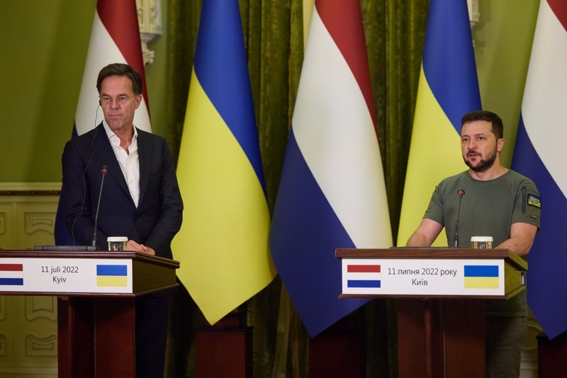 Нідерланди постачатимуть Україні важке озброєння