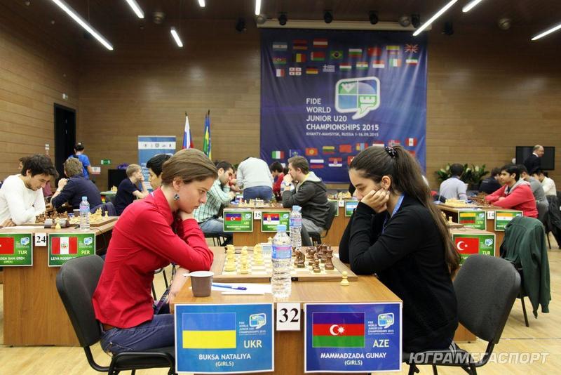 Українка в Росії стала чемпіонкою світу з шахів