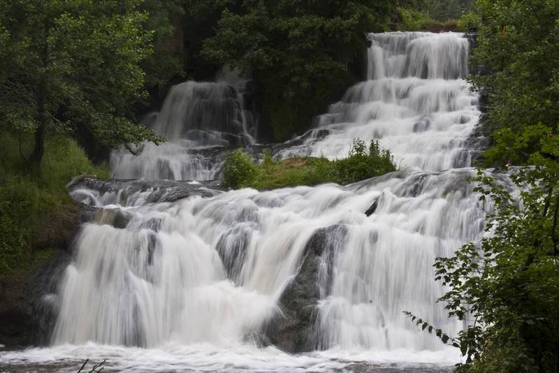 В Україні знаходиться найбільший рівнинний водоспад Європи