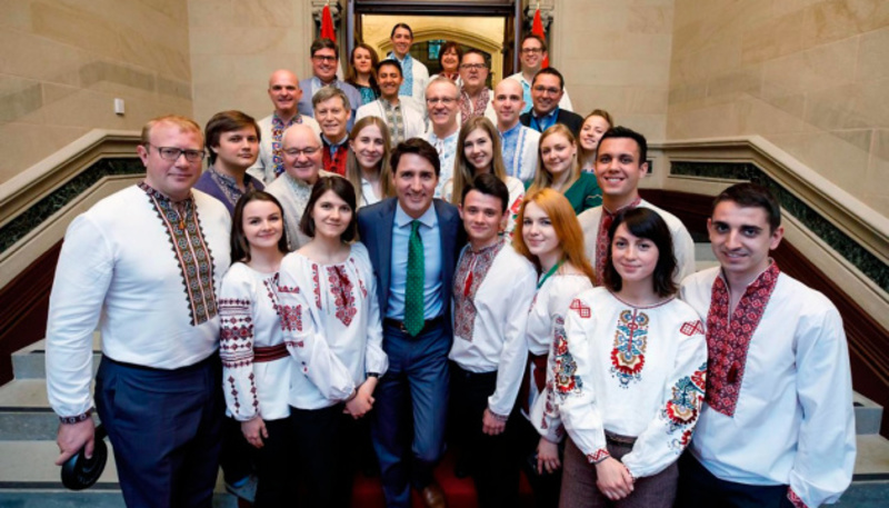 Трюдо зустрівся з українськими стажерами в парламенті Канади
