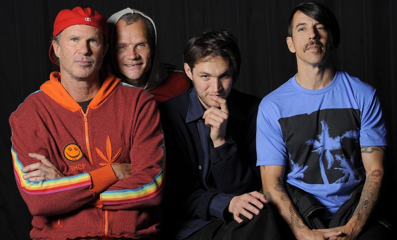 Гітарист Red Hot Chili Peppers зіграв на бандурі