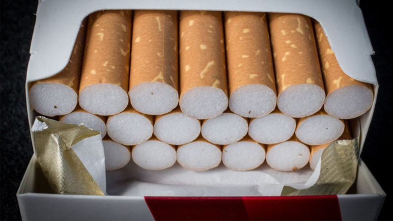 В Іллінойсі заборонять купувати тютюн особам до 21