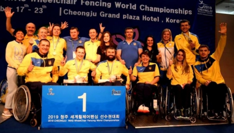 Національна паралімпійська збірна з фехтування завершила чемпіонат світу із 10 медалями