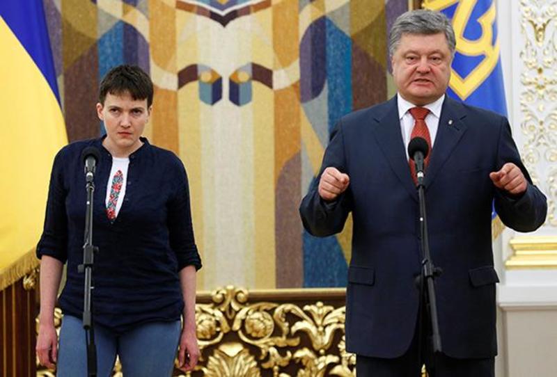 Путін відпустив Савченко, щоб вона стала проблемою Порошенка – The Economist