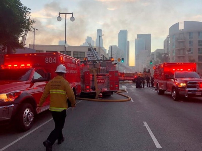 Масштабна пожежа у Лос-Анджелесі. Відео