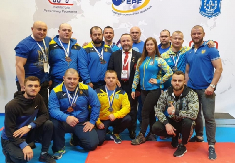 Українські пауерліфтери вибороли 11 нагород на чемпіонаті Європи з жиму лежачи