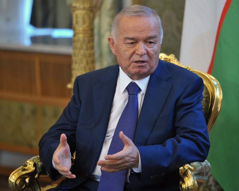 Президент Узбекистану відмовився їхати до Путіна на 9 травня