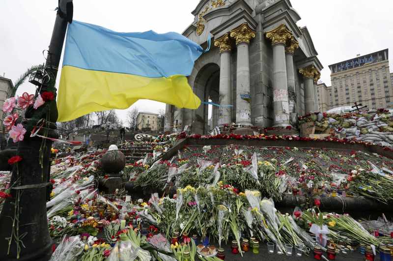 Сьогодні Україна вшановує пам’ять Героїв Небесної Сотні