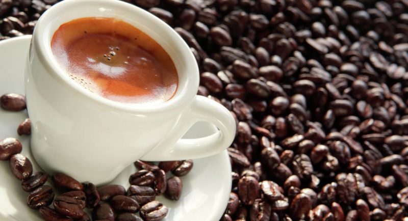 Вчені Іллінойсу: вживання кави знижує ризик захворювання на коронавірус