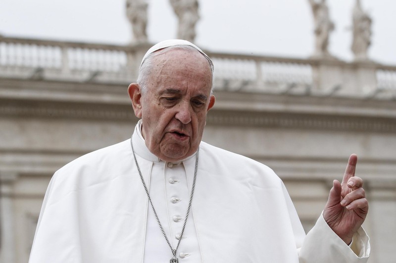 «Бог любить усіх дітей своїх» - Папа Римський підтримав ЛГБТ-підлітків
