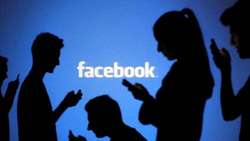 Facebook видалив сотню акаунтів, пов'язаних зі "Слугою народу"