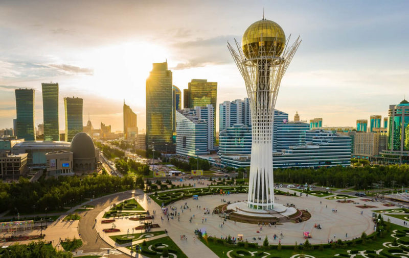 Столиці Казахстану повернули попередню назву
