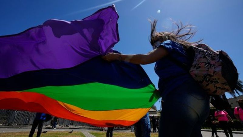 В Чилі легалізували одностатеві шлюби
