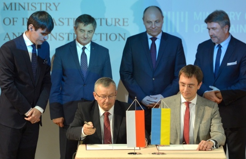 Poland, Ukraine agree to build trans-European route together