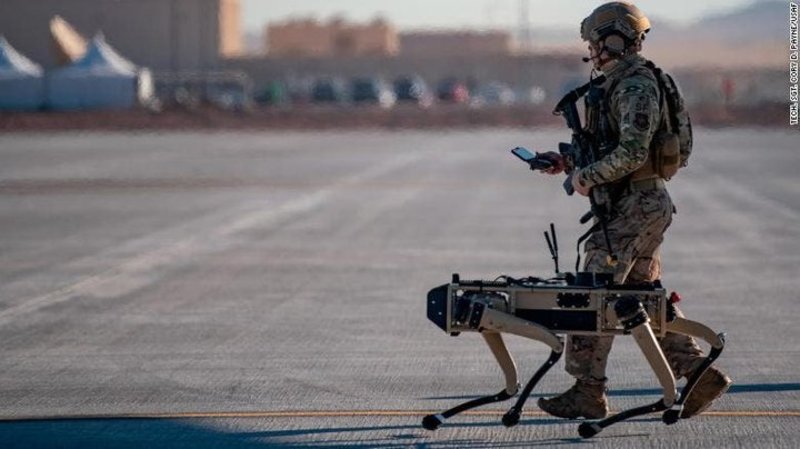 Військові США провели випробування роботів-собак