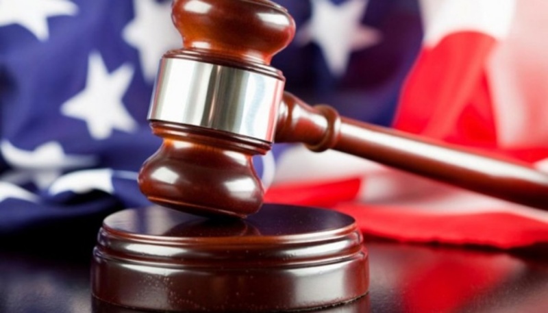 Американський суд визнав есбанкіра винним в оборудках з Манафортом