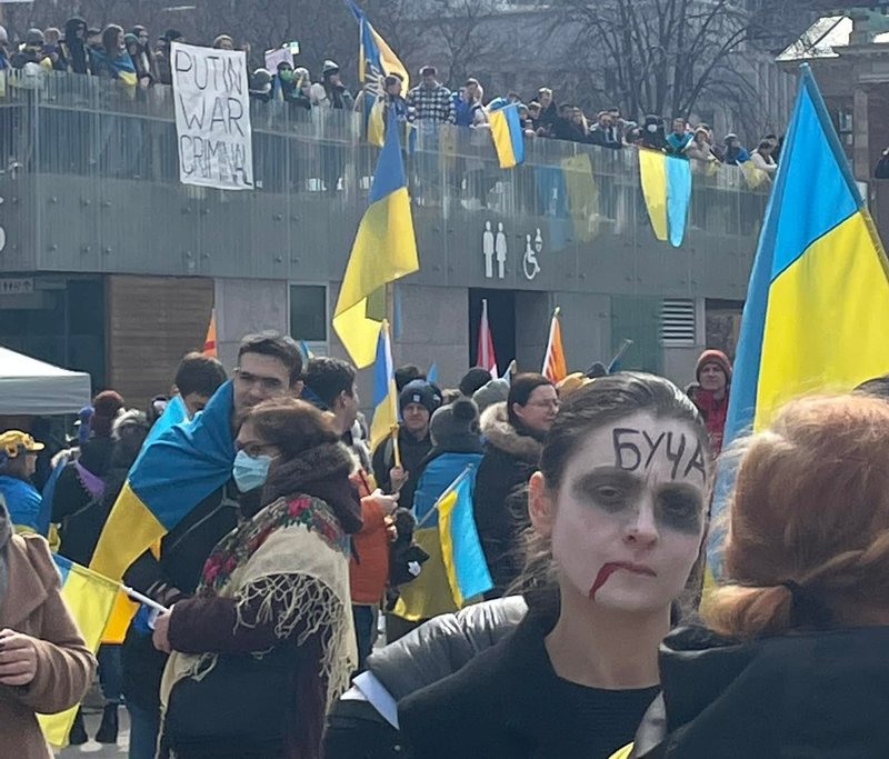 Вимагаємо дій, а не слів: у Торонто відбувся марш на підтримку України