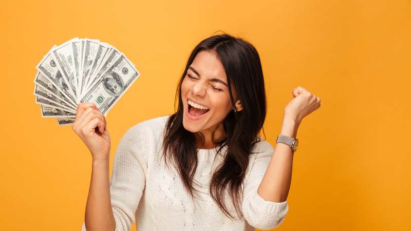 Вчені довели, що щастя все-таки можна купити за гроші - дослідження