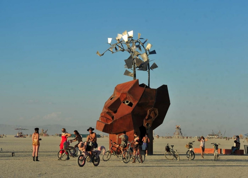 Фестиваль Burning Man скасували вдруге