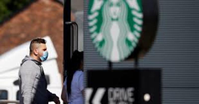 Starbucks закриє понад 400 кафе в Північній Америці
