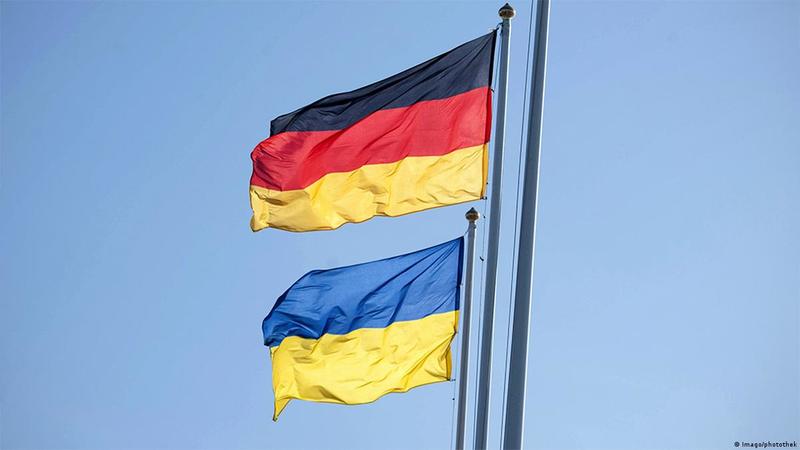 Берлін хоче вп'ятеро збільшити військову допомогу Україні – Spiegel