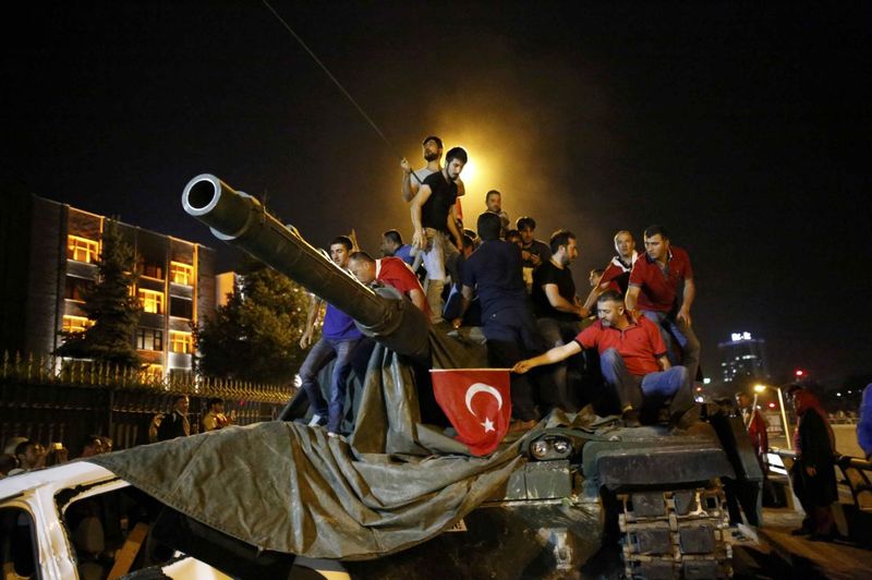 Туреччина після заколоту: арешти та демонстрації