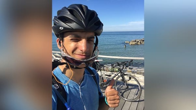 Студент проїхав 48 днів на велосипеді, щоб повернутися додому