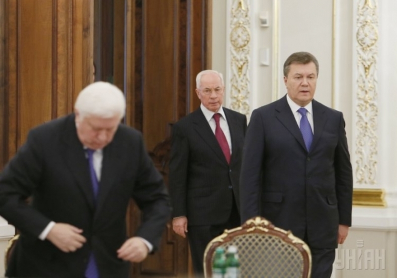 Янукович, Азаров і Пшонка продовжують отримувати пенсію