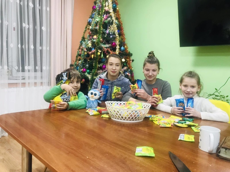 Українки Чикаго передали гумдопомогу для малозабезпечених дітей в Україні