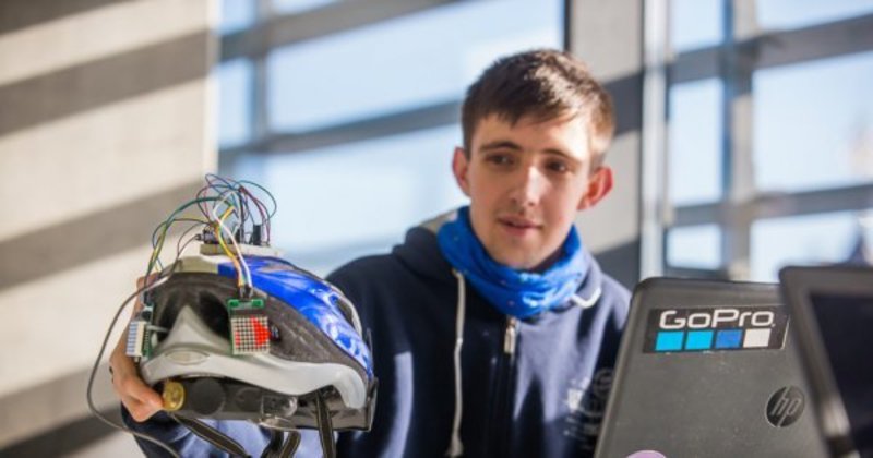 Львівський студент створив розумний велошолом