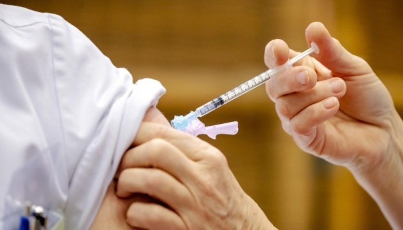 Затверджені в Євросоюзі вакцини ефективні від штаму Delta – ЕМА