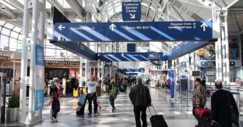 У аеропортах Чикаго скасували понад 800 рейсів