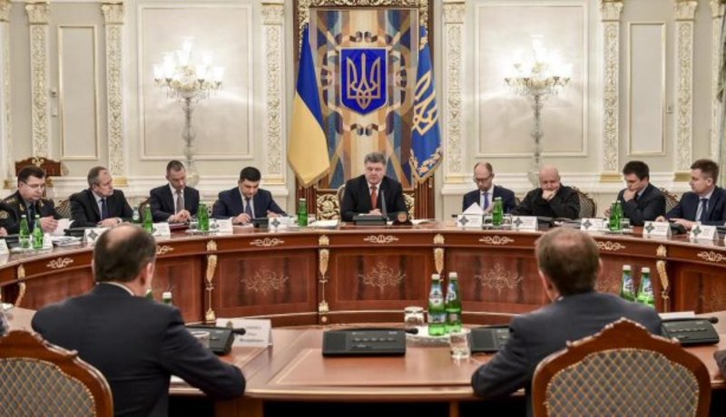 Poroshenko: Ukraine strictly adheres to the Minsk agreements