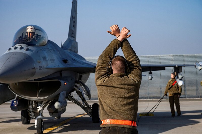 Пентагон скептично сприйняв відмову Байдена щодо надання Україні F-16 – WP