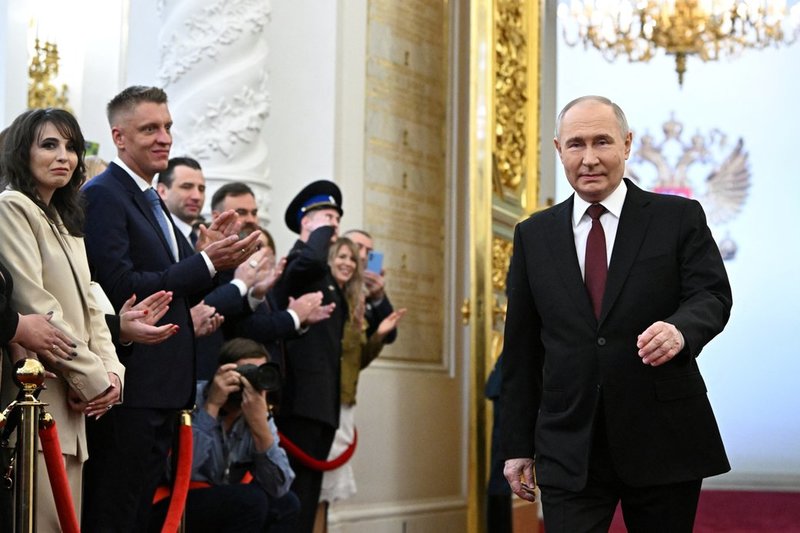 У ЄС пояснили, чому деякі країни-члени все ж були присутні на «інавгурації» Путіна