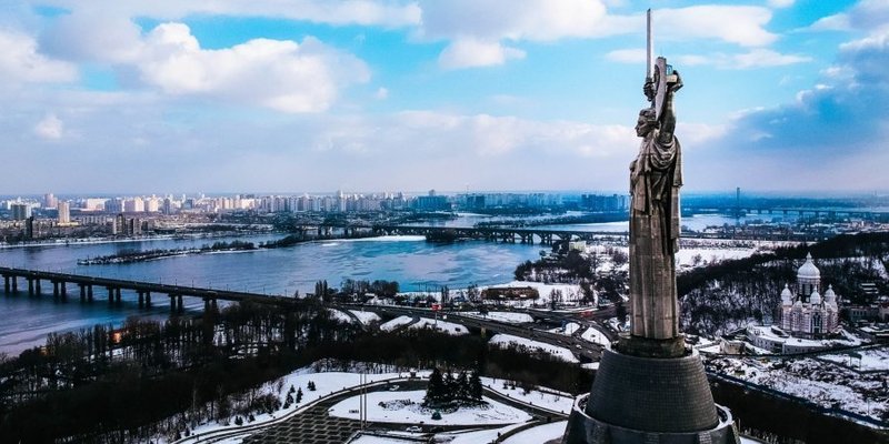 Україна піднялася на п’ять сходинок у рейтингу громадянств світу