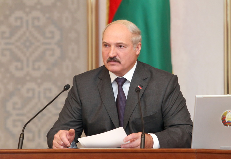 Президент Білорусі не поїде на парад до Москви