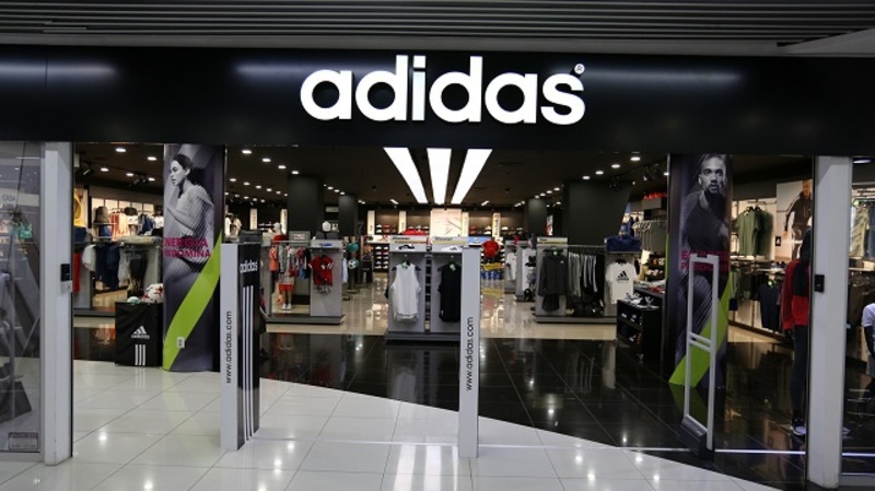 "Adidas дарує тисячі пар взуття": українці стали жертвами нової схеми
